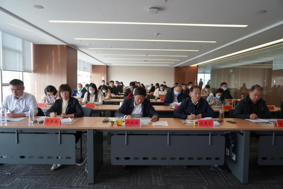 新聞稿：駐馬店市產(chǎn)業(yè)投資集團有限公司召開“決戰(zhàn)決勝第四季度、奮力沖刺全年目標(biāo)”部署動員會（陳主任、主席修改版）981.png