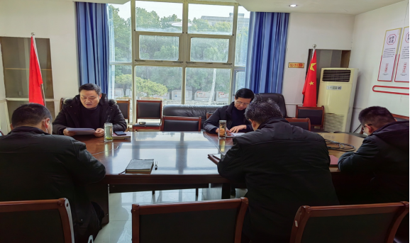 2.6市產(chǎn)業(yè)集團開展集中學(xué)習(xí)五屆市紀委三次全會精神活動1216.png